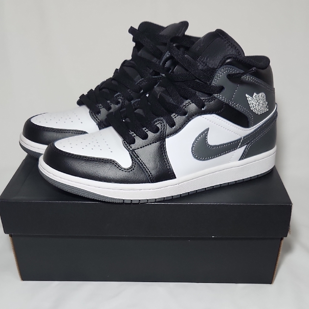 Jordan 1 Nike Black White Gray Mid-Top Sneakers Size 8